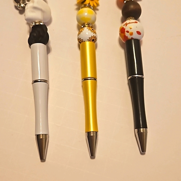 Hand Crafted beaded pens Set of 3 holiday motif handmade halloween fall floral - Picture 12 of 17